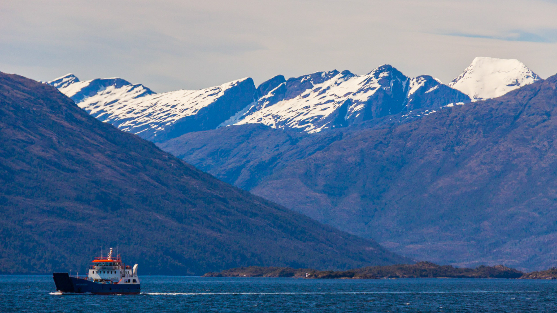 Tortel – Puerto Natales Ferry: A Backpacker’s Guide to Patagonia, Chile